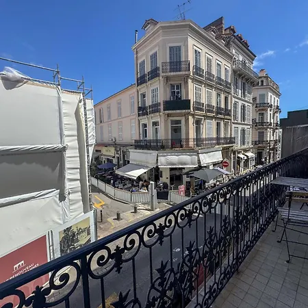 Forville Market View * 戛纳